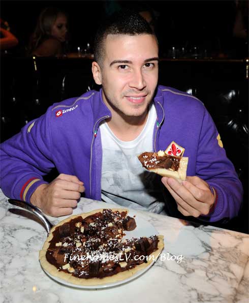 Vinny Guadagnino with Chocolate Pizza