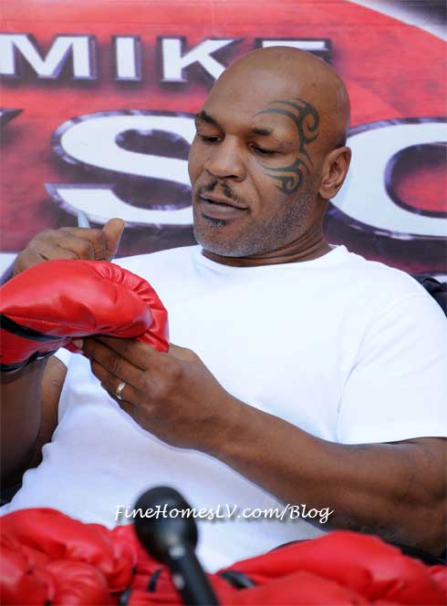 Mike Tyson Autograph Signing